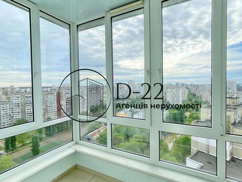 квартира за адресою Ревуцького вул., 7-В