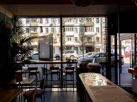 комерційна за адресою Саксаганського вул., 53/80
