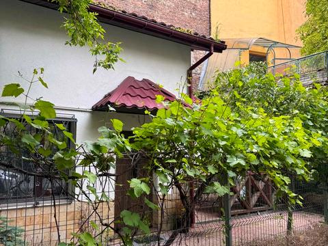 квартира за адресою Дорошенка вул., 25