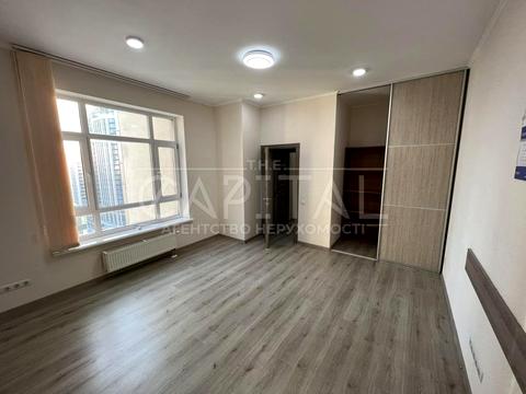 коммерческая по адресу Антоновича, 103