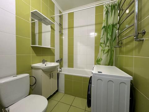 квартира за адресою Райдужна вул., 143