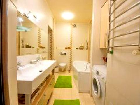 квартира за адресою Ромашкова вул., 10б