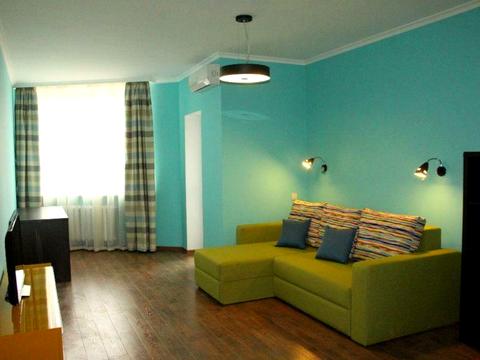 квартира за адресою Анни Ахматової вул., 30