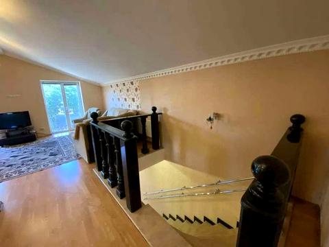 будинок за адресою Богатирська вул., 42