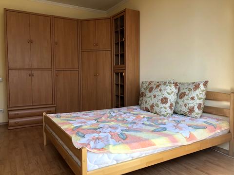 квартира за адресою Анни Ахматової вул., 48