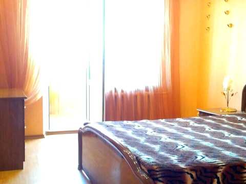 квартира за адресою Тополина вул., 18