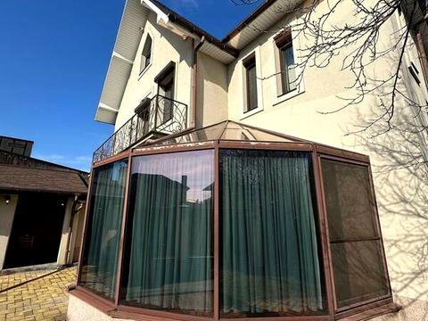 будинок за адресою Садова вул. 61-ая, 105
