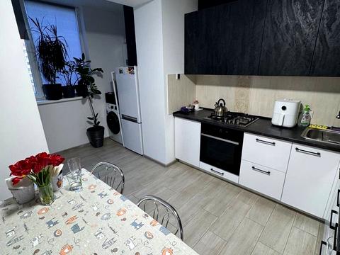 квартира за адресою Співдружності вул., 1
