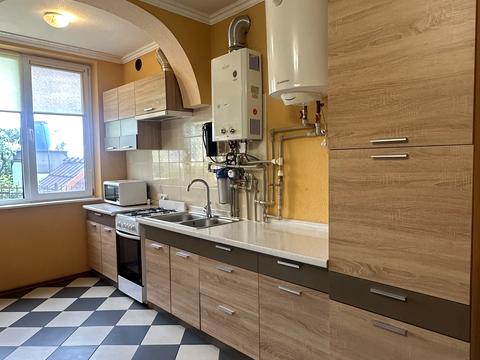 квартира за адресою Хотів, 12