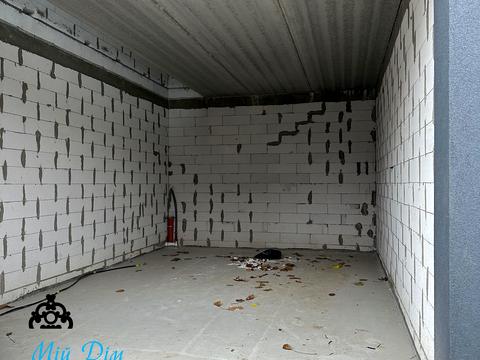 паркомісце за адресою Райдужна вул., 1
