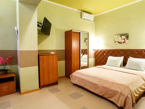 комерційна за адресою с. Коблеве, Курортний, 3