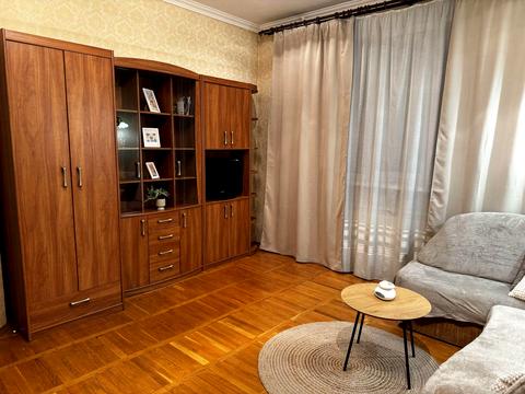квартира за адресою Стадіонна вул., 13