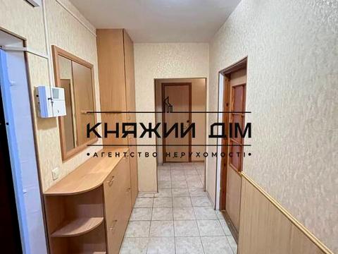 квартира за адресою Драгоманова вул., 12-А