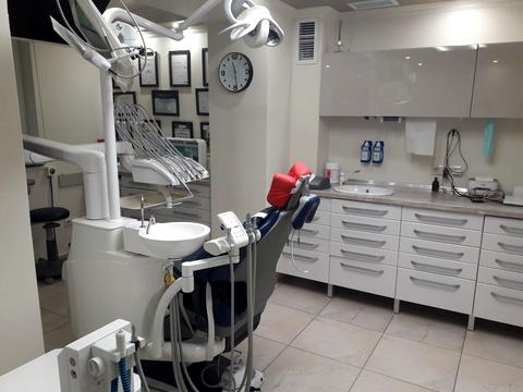 комерційна за адресою Інглезі вул. (25-ї Чапаєвської Дивізії), 20