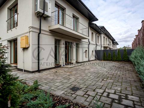 будинок за адресою Лінія 11-а вул., 20