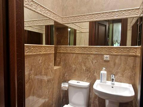 комерційна за адресою Маразліївська вул., 8