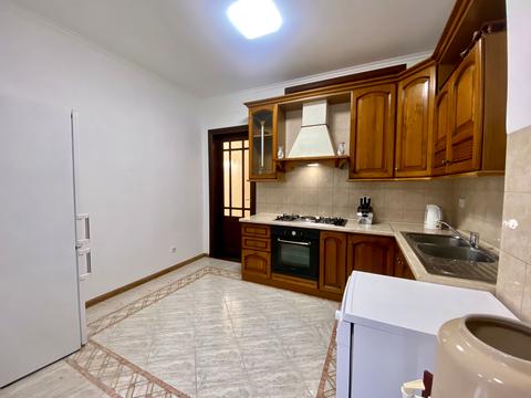 квартира за адресою Ярославів Вал вул., 8