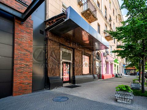 комерційна за адресою Саксаганського вул., 55