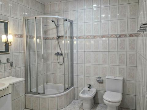 будинок за адресою Кобринської, 10