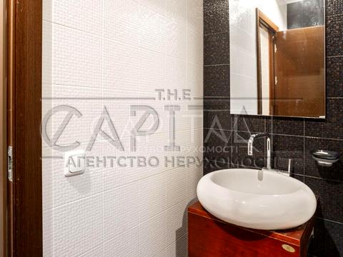 комерційна за адресою Микільсько-Слобідська вул., 2