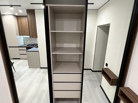 квартира за адресою Молодіжна вул., 10