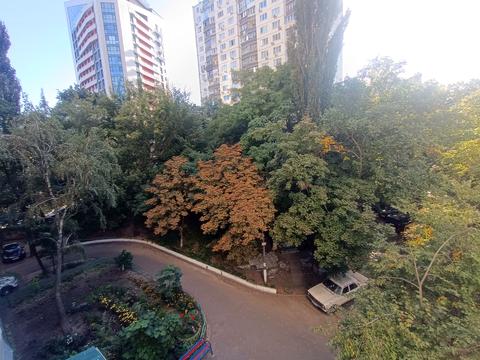 квартира за адресою Патріарха Мстислава Скрипника вул., 9