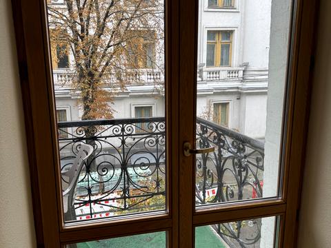 квартира за адресою Десятинна вул., 1/3