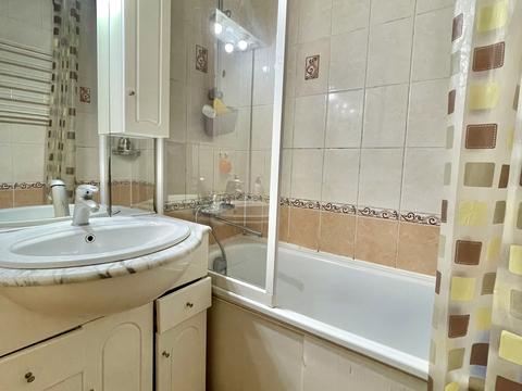 квартира за адресою Дніпровська вул. (Леппіка), 4