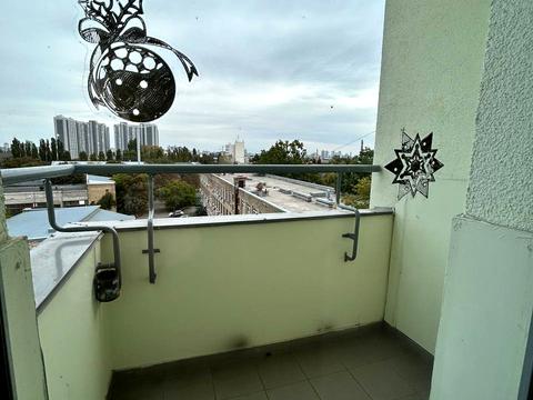 комерційна за адресою Автозаводська вул., 54