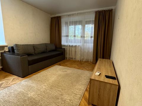 квартира за адресою Салютна вул., 17