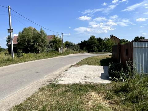 участок по адресу с. Рославичи, 