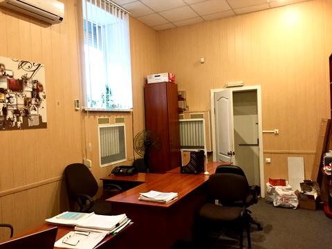 комерційна за адресою Степана Тельги, 65