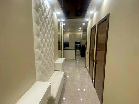 квартира за адресою Анни Ахматової вул., 30