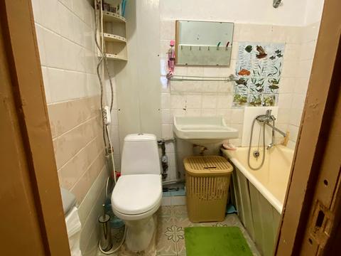 квартира за адресою Космонавтів вул., 21/2