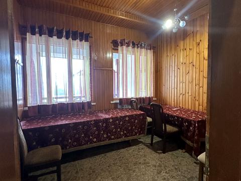 комерційна за адресою Романенка, 1А