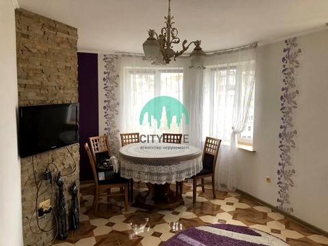 квартира за адресою Тролейбусна вул., 15