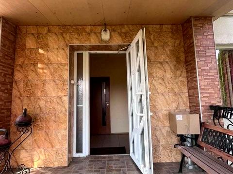 комерційна за адресою Небесної Сотні, 1