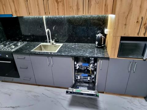 квартира за адресою Домбровського вул., 3