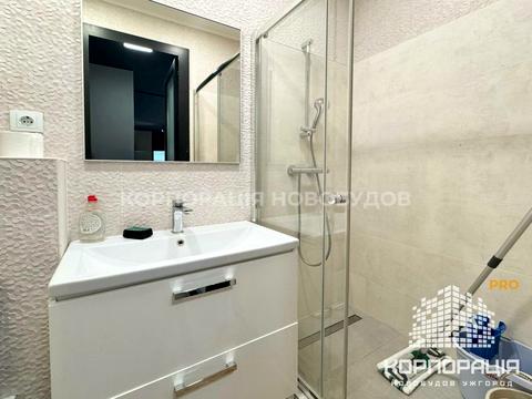 комерційна за адресою Снігурського, 17