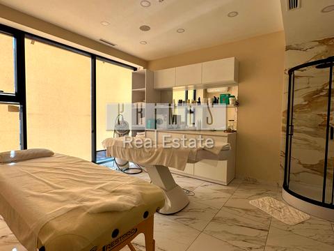 коммерческая по адресу Андрея Верхогляда ул. (Михайла Драгомирова), 14-А