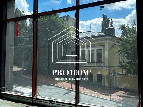 комерційна за адресою Лютеранська вул., 14в