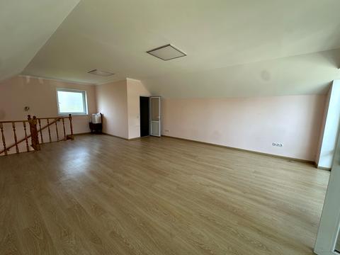 комерційна за адресою Центральна, 75А