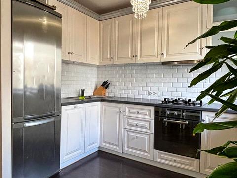 квартира за адресою Івана Мазепи вул. (Січневого Повстання), 7