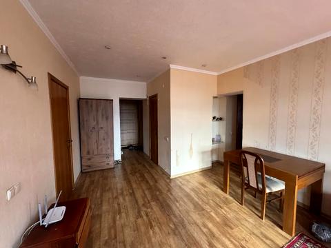 квартира за адресою Ніла Армстронга вул. (Казакова), 4