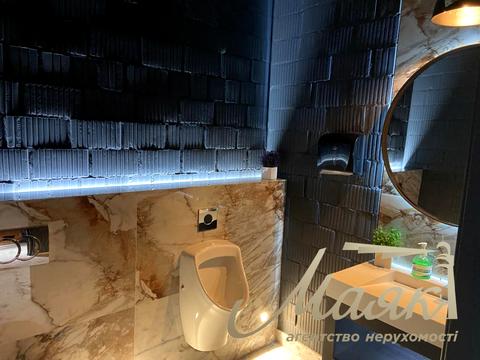 комерційна за адресою Джона Маккейна вул. (Івана Кудрі), 1