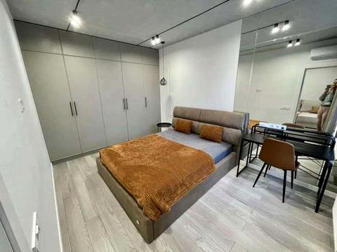 квартира за адресою Дніпровська набережна вул., 18-А