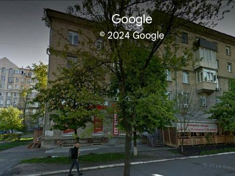 квартира по адресу Строителей ул., 28/15