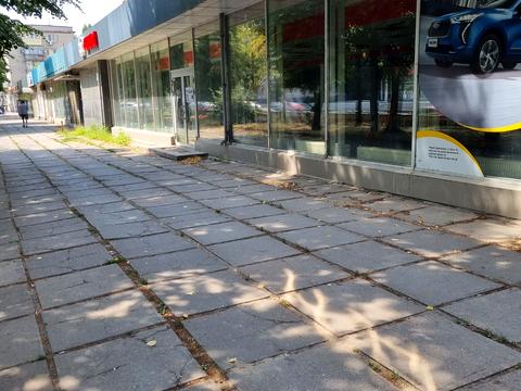 комерційна за адресою Слобожанський просп. (Газети "Правда"), 125