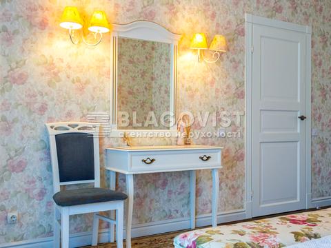 дом по адресу Киев, Центральная ул., 1