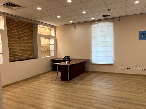 комерційна за адресою Бульварно-Кудрявська вул. (Воровського), 24